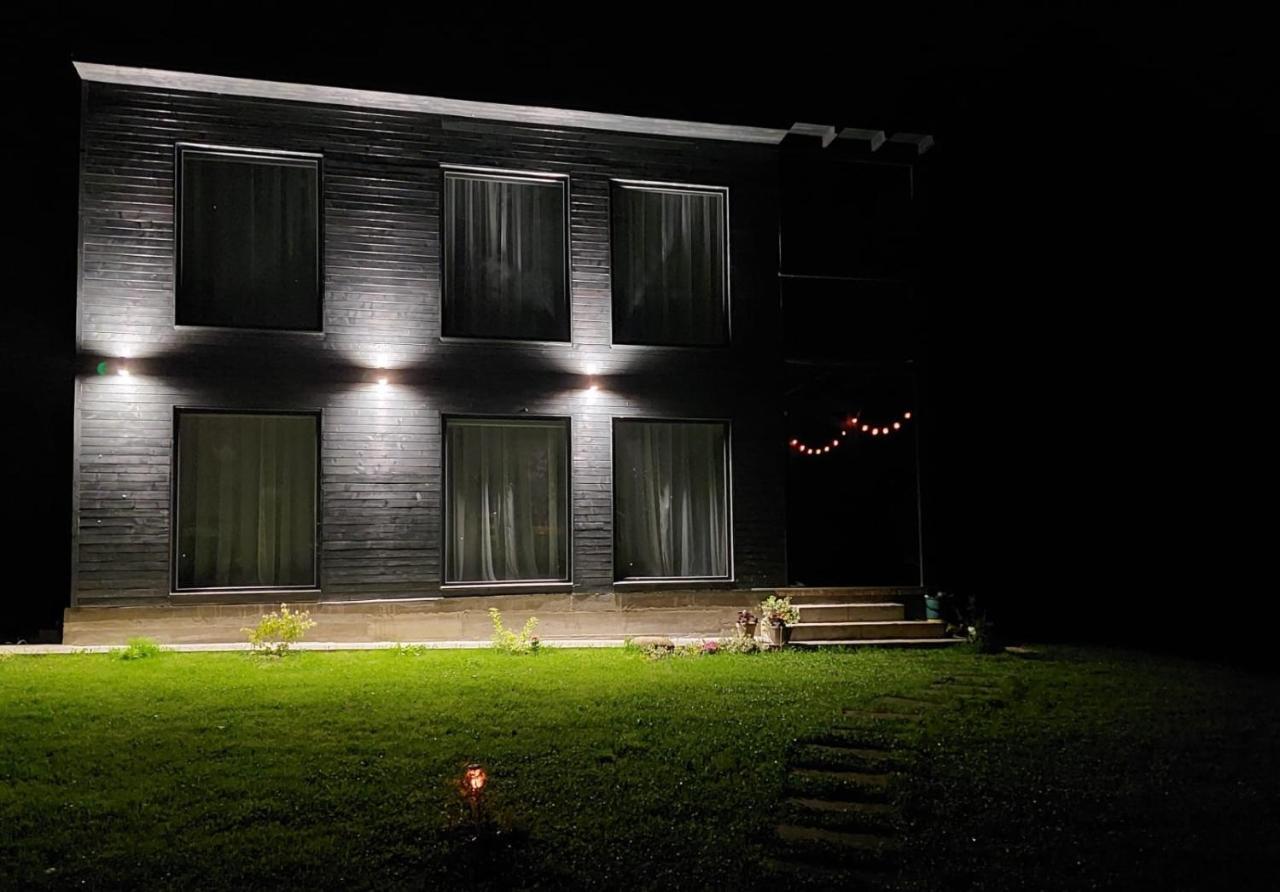 Casa De Pe Un Deal-Provita De Sus-Prahova Exteriör bild
