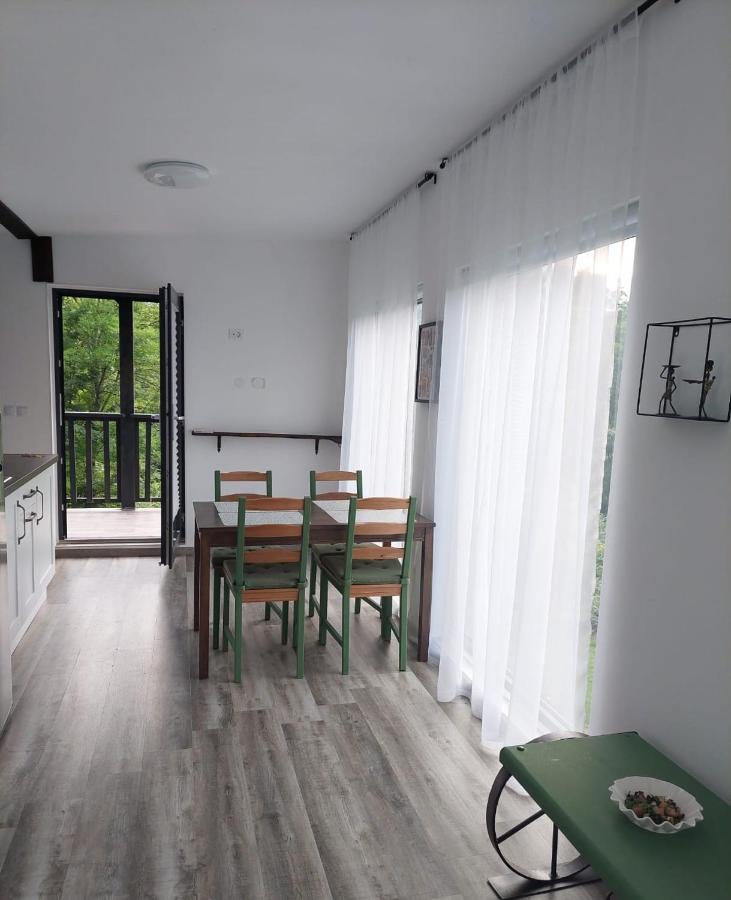 Casa De Pe Un Deal-Provita De Sus-Prahova Exteriör bild