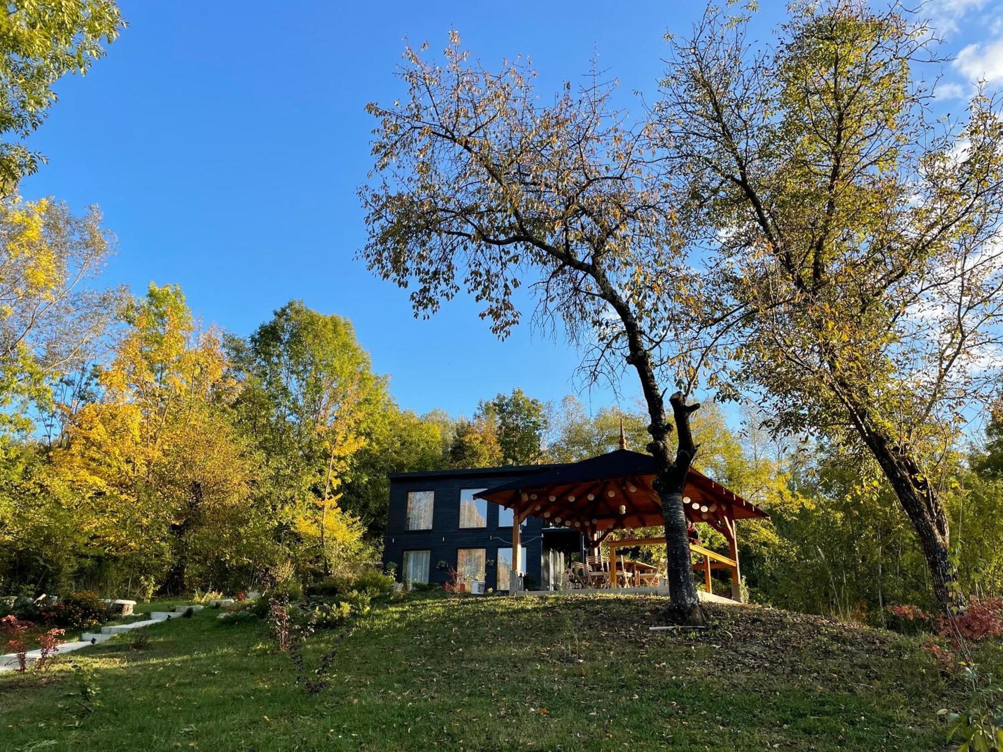 Casa De Pe Un Deal-Provita De Sus-Prahova Exteriör bild